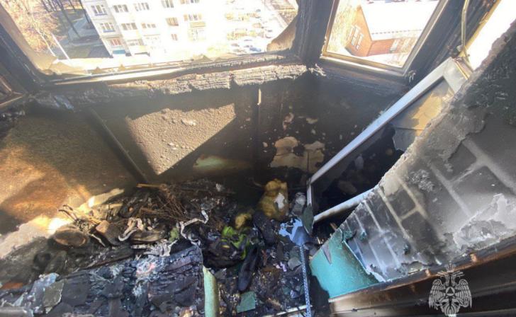 В Железногорске потушили пожар на балконе седьмого этажа