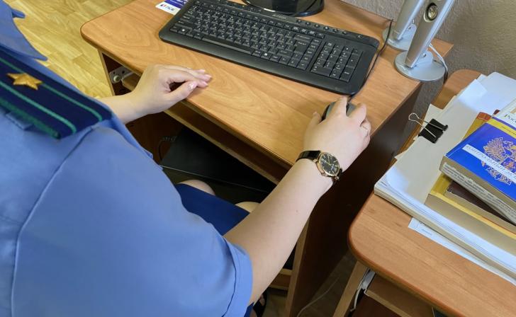 В Курской области прокуратура добивается выплаты алиментов инвалиду