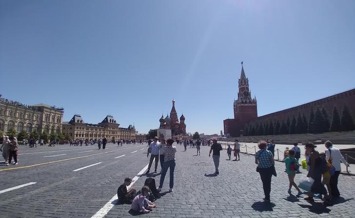 Трое курян помогут в организации Парада Победы на Красной площади в Москве