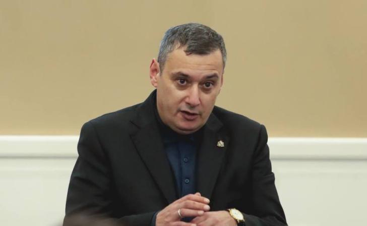 Хинштейн жестко высказался о депутатах-критиканах Хинштейн жестко высказался о депутатах-критиканах