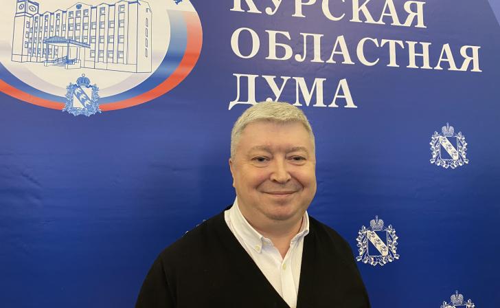 Политолог Слатинов назвал выдвижение Хинштейна от ЕР ожидаемым