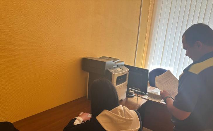 В Курске госавтоинспекторы нашли девушку-водителя, скрывшуюся места ДТП