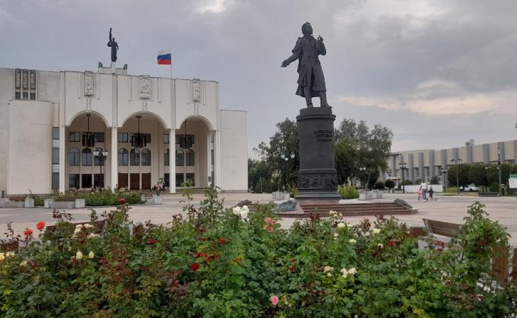 6 июня на Театральной площади пройдет акция «Курск читает Пушкина»