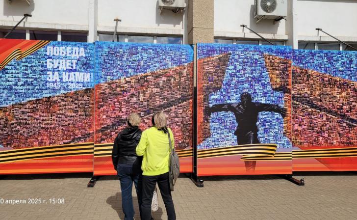 В Железногорске общественники продолжат разбираться с панно к 9 Мая, которое установили у мэрии