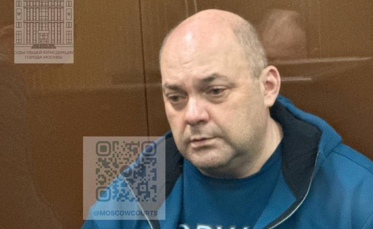 Суд оставил в СИЗО экс-губернатора Курской области Алексея Смирнова