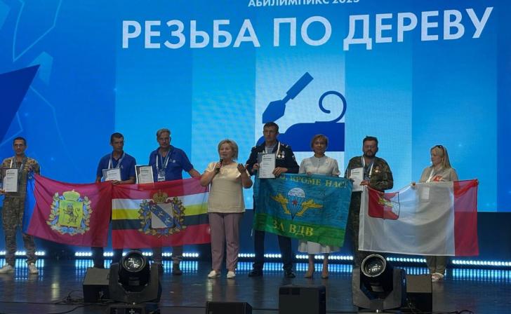Курянин Дмитрий Бобинец попал в финал чемпионата «Абилимпикс»