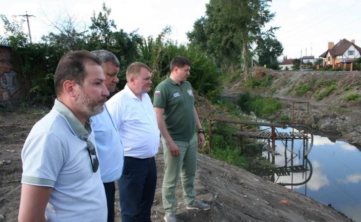Врио министра природных ресурсов Курской области Левину показали реку Тускарь