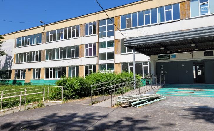 Ремонт фасада железногорской школы №7 пообещали профинансировать