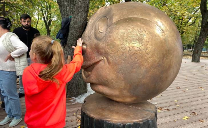 Курянам показали Колобка