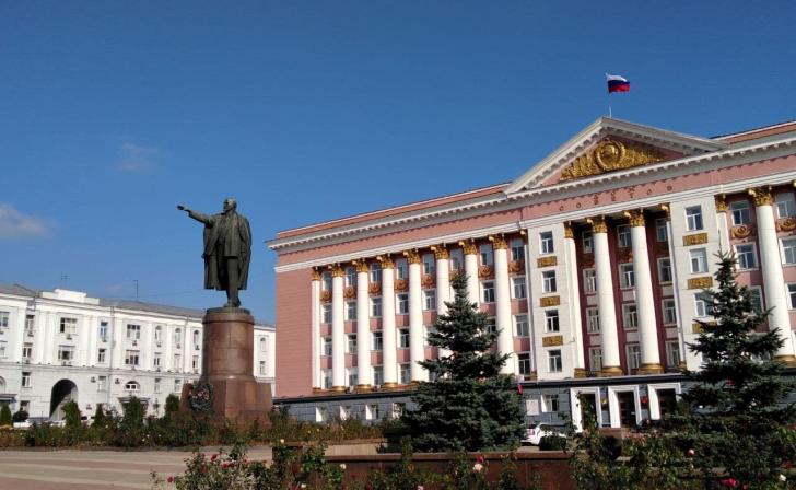 В Курской области проанализируют коммерческие структуры при власти