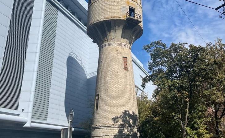 В Курске на владелицу водонапорной башни на ул. Павлова подали в суд