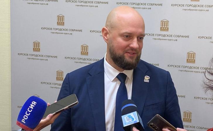 Губернатор Хинштейн поздравил Евгения Маслова с избранием на должность мэра Курска