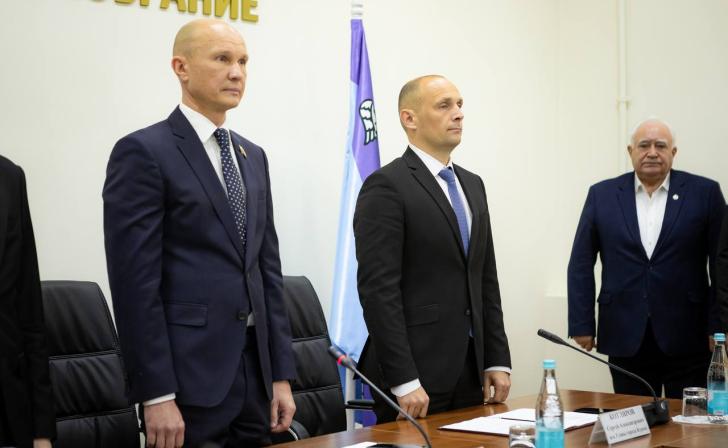 Сергей Котляров пожелал удачи новой команде администрации Курска