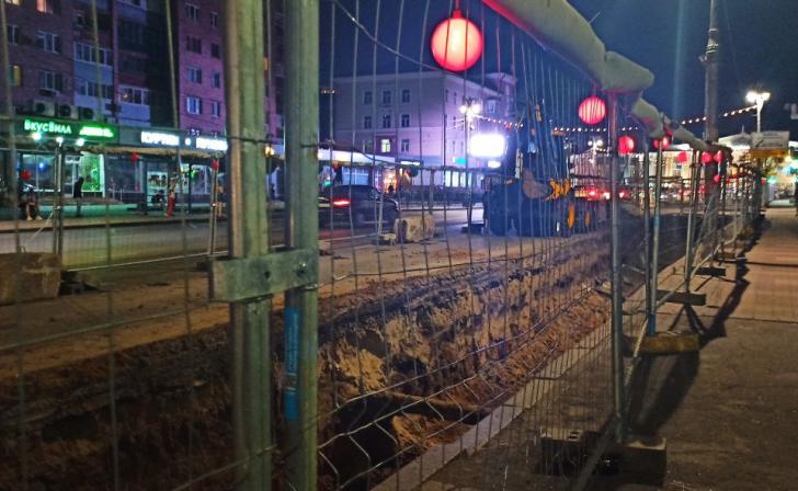 В Курске затянулся ремонт теплосети на Сумской
