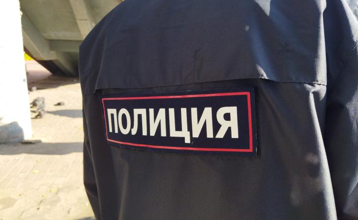 В Курске подросток ударил женщину на улице