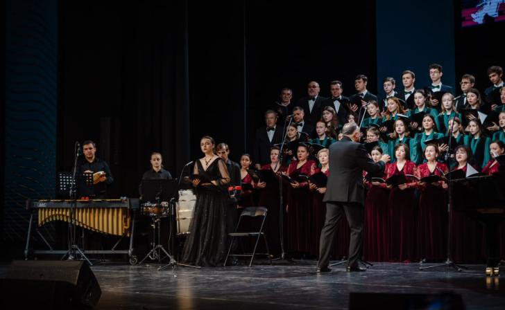 В Курске проходит VIII Международный конкурс камерного пения имени Георгия Свиридова