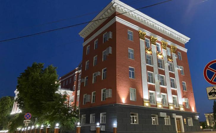 Жители дома по Майскому бульвару пожаловались Хинштейну на дорогу