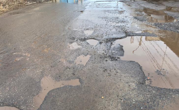 В курском приграничье примерно повреждено около тысячи километров дорог