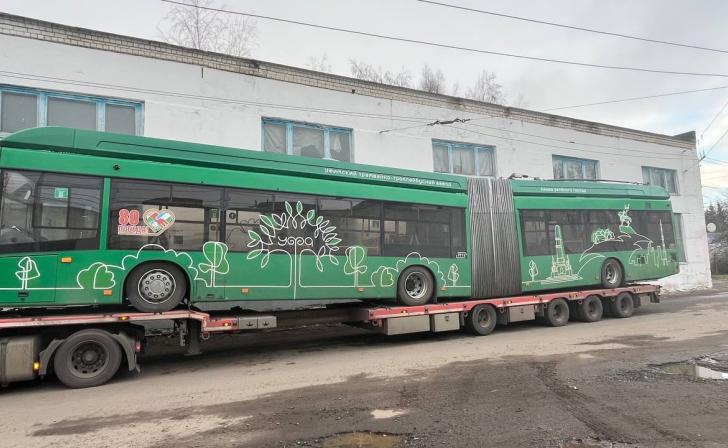 В Курске привезли тестовую модель 18-метрового троллейбуса