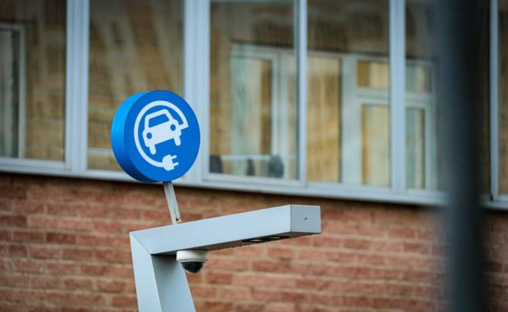 В Курской области из-за перебоев с интернетом не работают зарядные станции для электромобилей