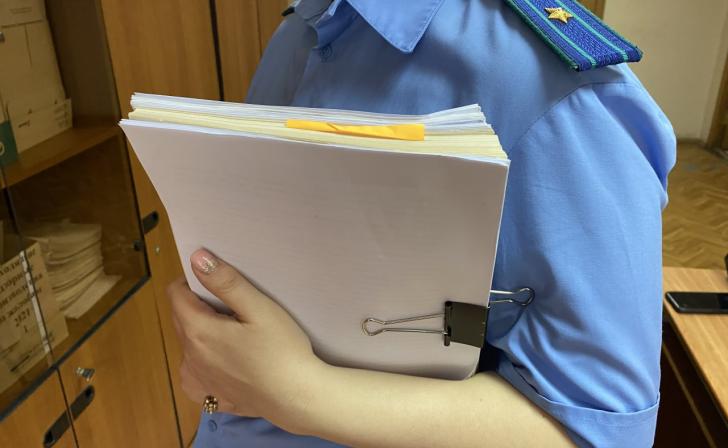 В Курской области прокуратура помогла санитарке восстановиться на работе В Курской области прокуратура помогла санитарке восстановиться на работе