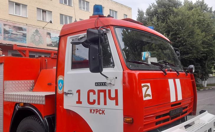 В Курске при пожаре в гараже пострадали два человека