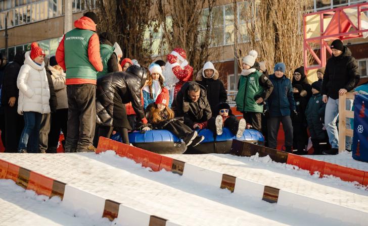 Морозный драйв на горках и катках в Курске