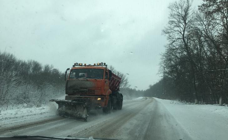 В Курской области дорожные службы работают в усиленном режиме из-за прогнозируемых снега и дождя