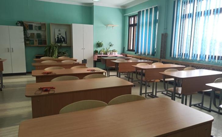 В Курске в прогимназии «Радуга» выбирают нового директора