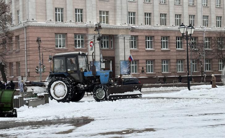 В Курске за неделю израсходовали почти 6,5 тыс.тонн пескосоляной смеси