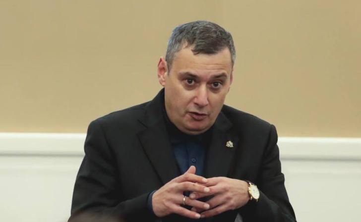Хинштейн поручил готовить материалы в прокуратуру по трем курским подрядчикам