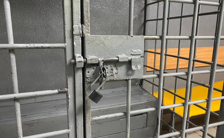 В Курской области мужчину приговорили к сроку в колонии за взрыв гранаты и другие преступления