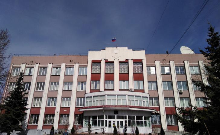 Суд отказал курянке в перерасчете зарплаты в декрете