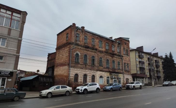 Суд поддержал мэрию Курска в изъятии помещений в аварийном доме Толубеева Суд поддержал мэрию Курска в изъятии помещений в аварийном доме Толубеева