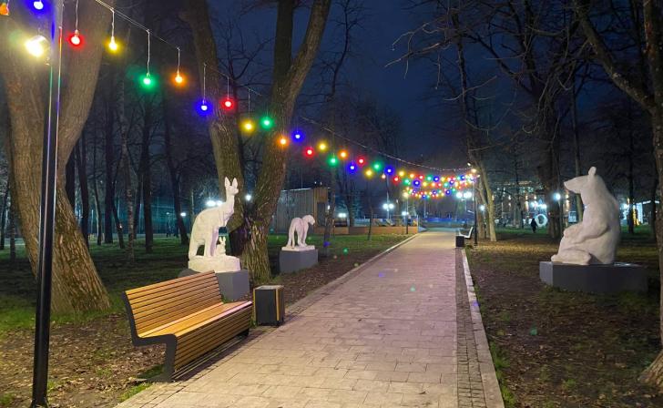 Мэр Маслов проехал по курским скверам и увидел там чистоту и порядок