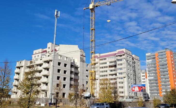 Брянская фирма, не получив поддержки банка, отказалась от достройки железногорской многоэтажки