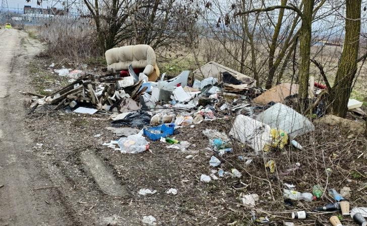 В Курске составляют список свалок для уборки на субботниках