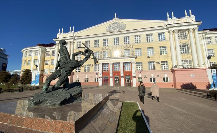 Курский медуниверситет наградили орденом Пирогова