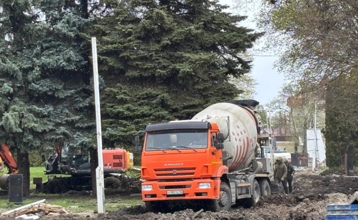 Мемориал «Памяти павших» в Курске закрыт на реконструкцию