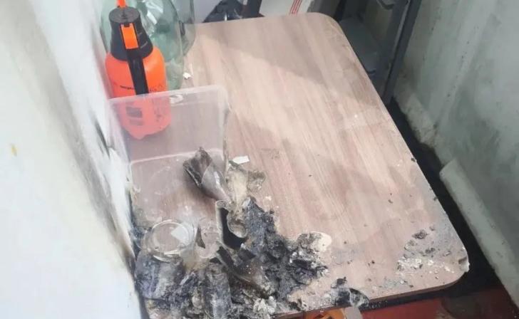 В Курске из-за банки с водой произошёл пожар на балконе многоэтажки на Клыкова