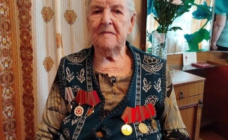 Жительница Курска Пелагея Бирюкова отметила 100‑летний юбилей