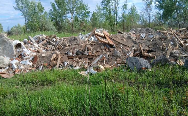 В Курске Минприроды выявил две свалке возле теплого канала