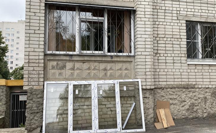 В Рыльске обдумывают расселение дома после прилета
