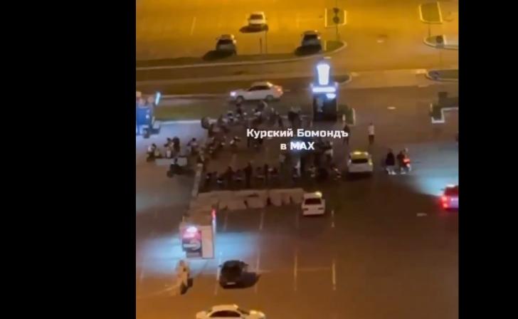 Куряне продолжают жаловаться на шум от автомобилистов на парковке возле Куряне продолжают жаловаться на шум от автомобилистов на парковке возле