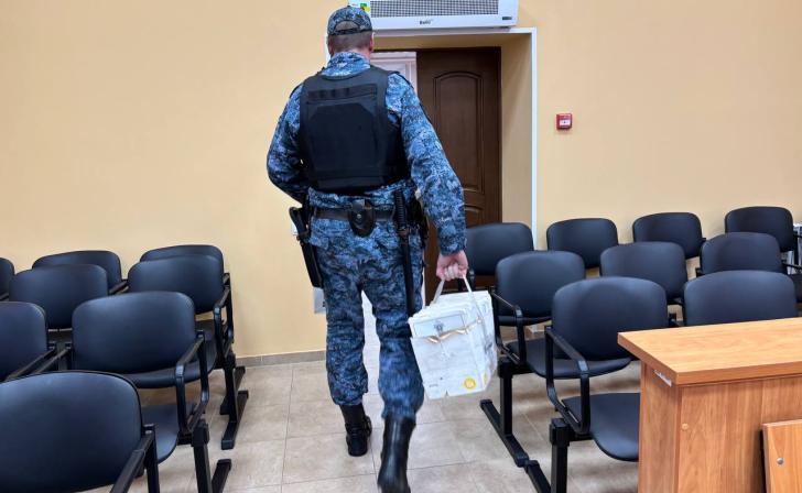 Судебные приставы Курской области выдворили из России 49 иностранцев Судебные приставы Курской области выдворили из России 49 иностранцев