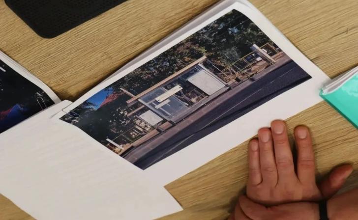 В Курске до 14 сентября отремонтируют поврежденные вандалами трамвайные остановки