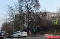 В Курске автомобиль сбил пешехода, а рядом столкнулись авто