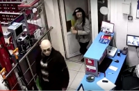 Курск. Полиция разыскивает подозреваемых в серии краж