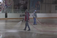 В курском спорткомплексе «Арена» «варят» лёд