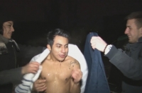 Студенты из жаркого Эквадора приобщились к Крещенским купаниям